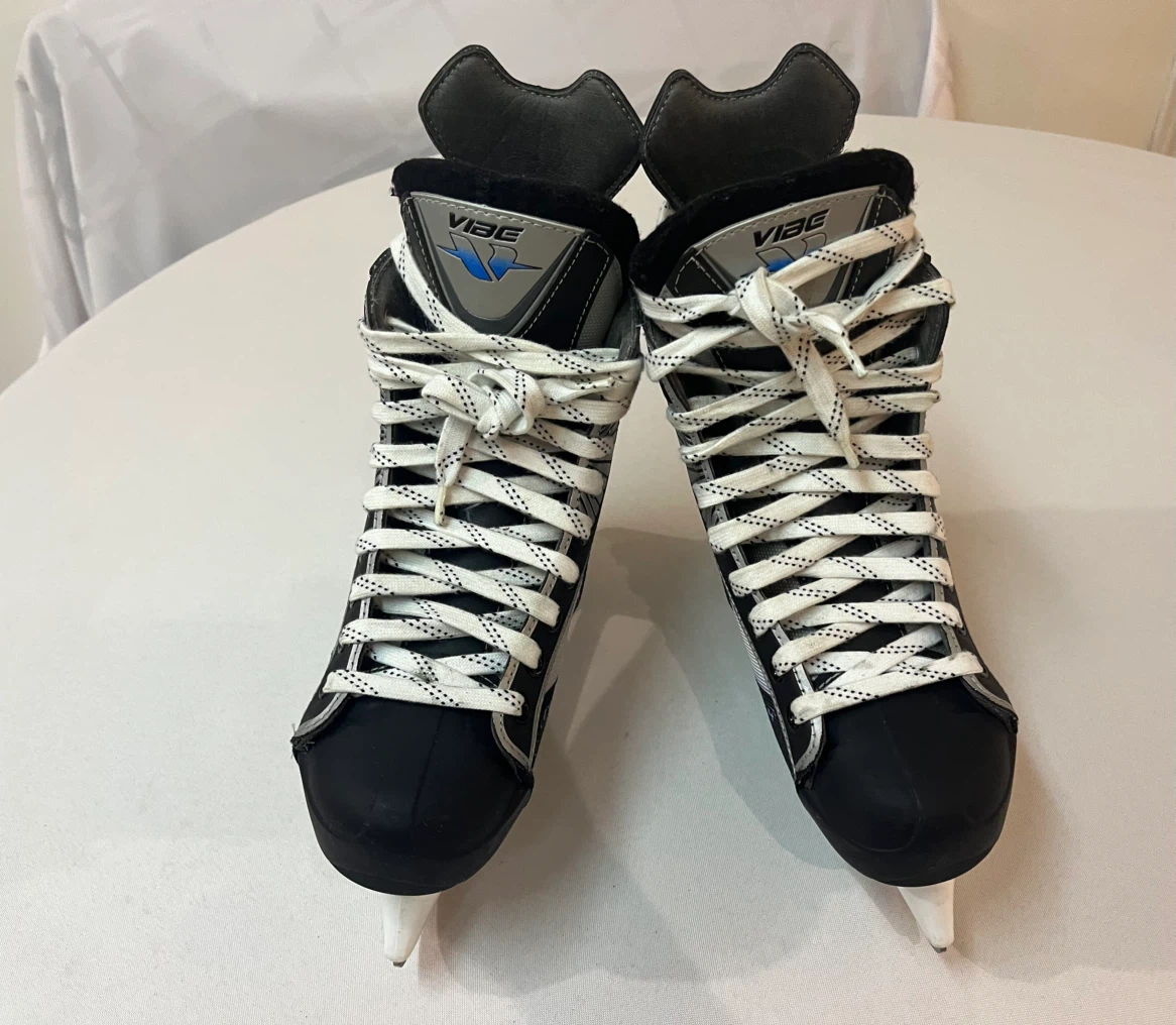 Boys or Teens 5.5 / 7 - CCM Vector Skates - photo 2