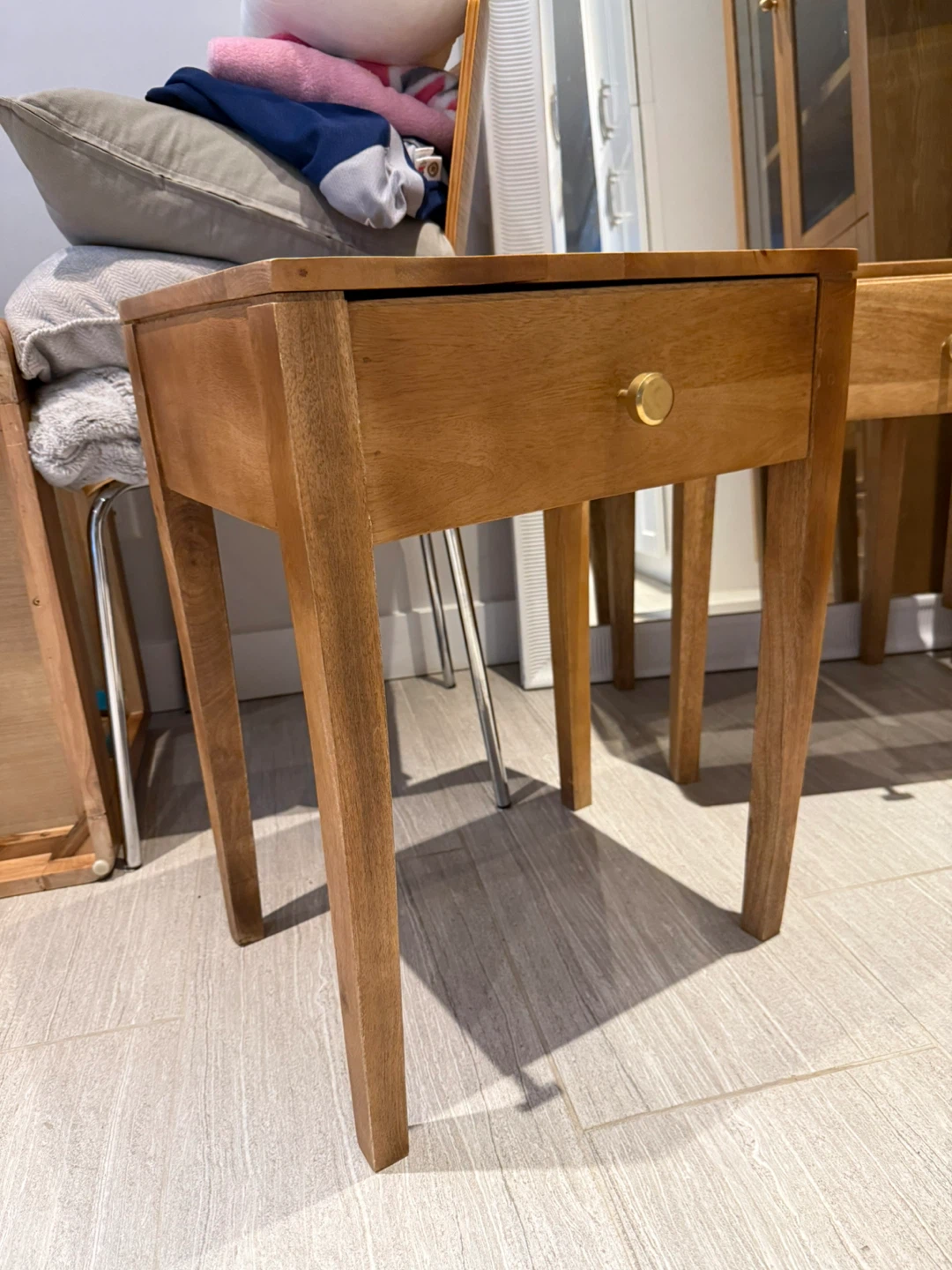 Set of Two Wooden End Tables - photo 2