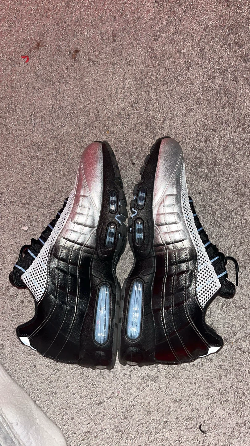 Size 11 Nike Air Max 95 x Palace Sneakers - photo 2