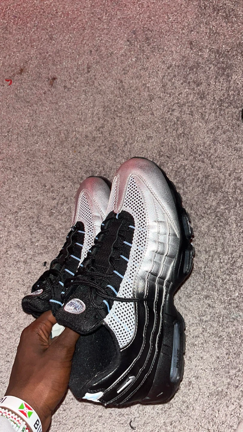 Size 11 Nike Air Max 95 x Palace Sneakers - photo 3