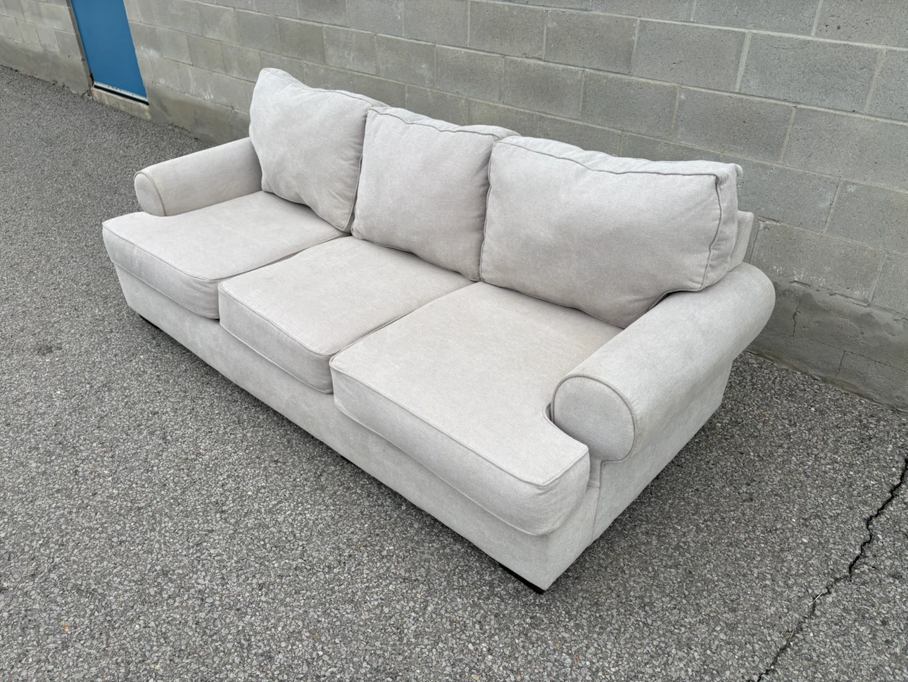 Light beige 3 Seater Couch - Delivery Available - photo 3