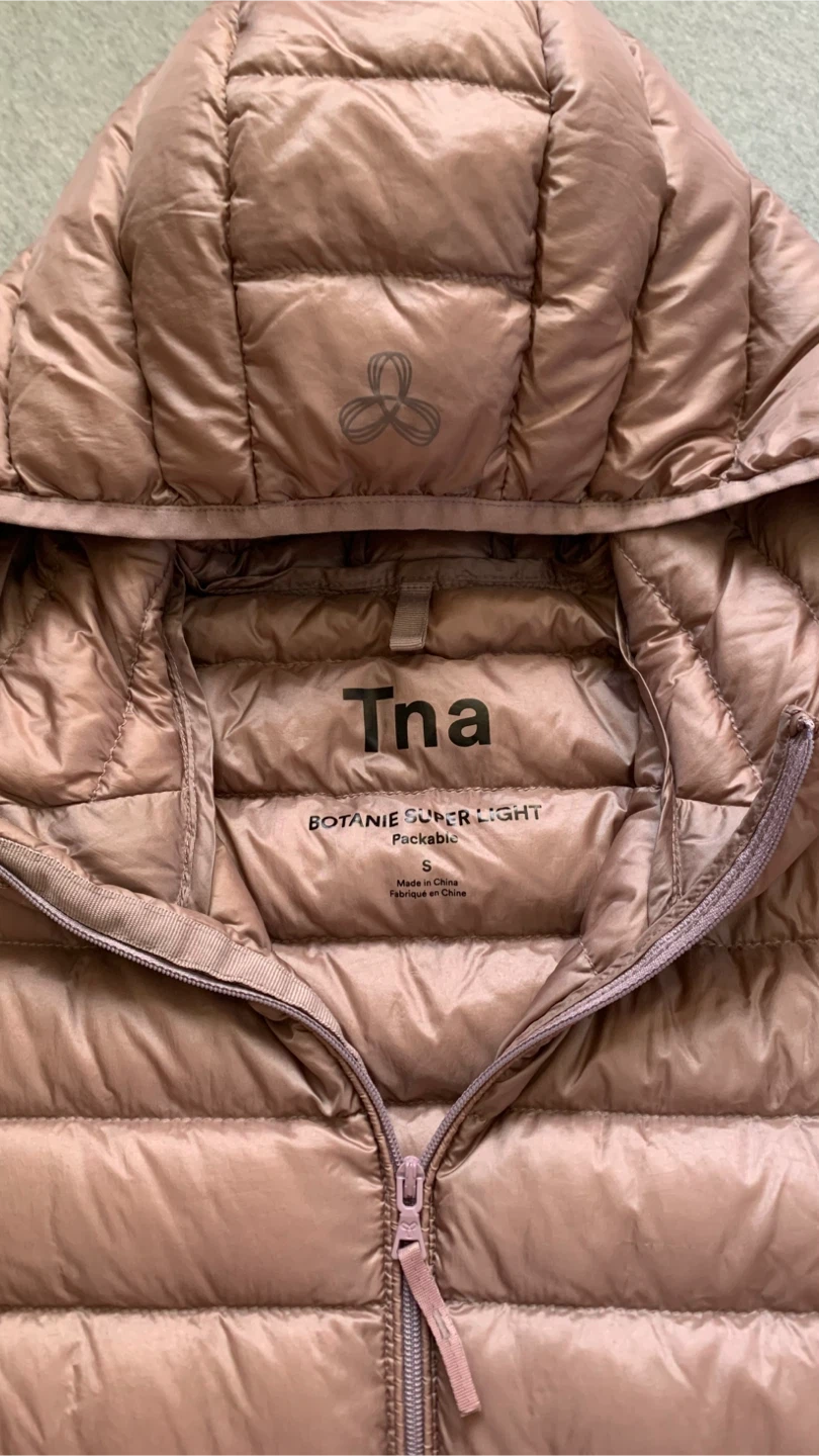 TNA Botanie Super Light Packable Jacket - Size Small - photo 3