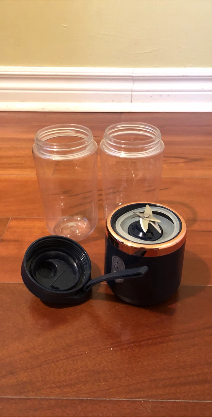 Portable USB Rechargeable Blender - photo 3