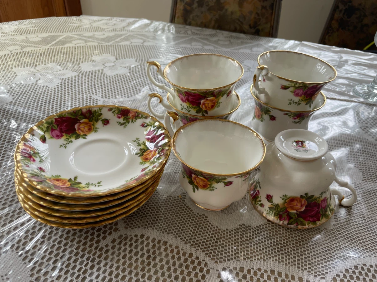 Royal Albert Old Country Roses Tea Set - photo 3