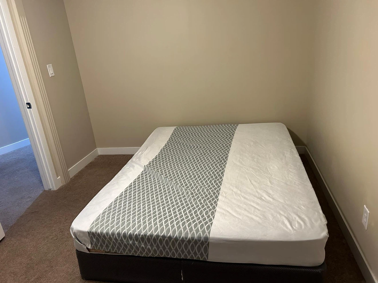 Basement for rent - photo 2
