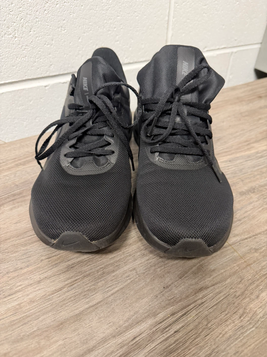 Nike Downshifter 10 Black Running Shoes - Size 11 - photo 2