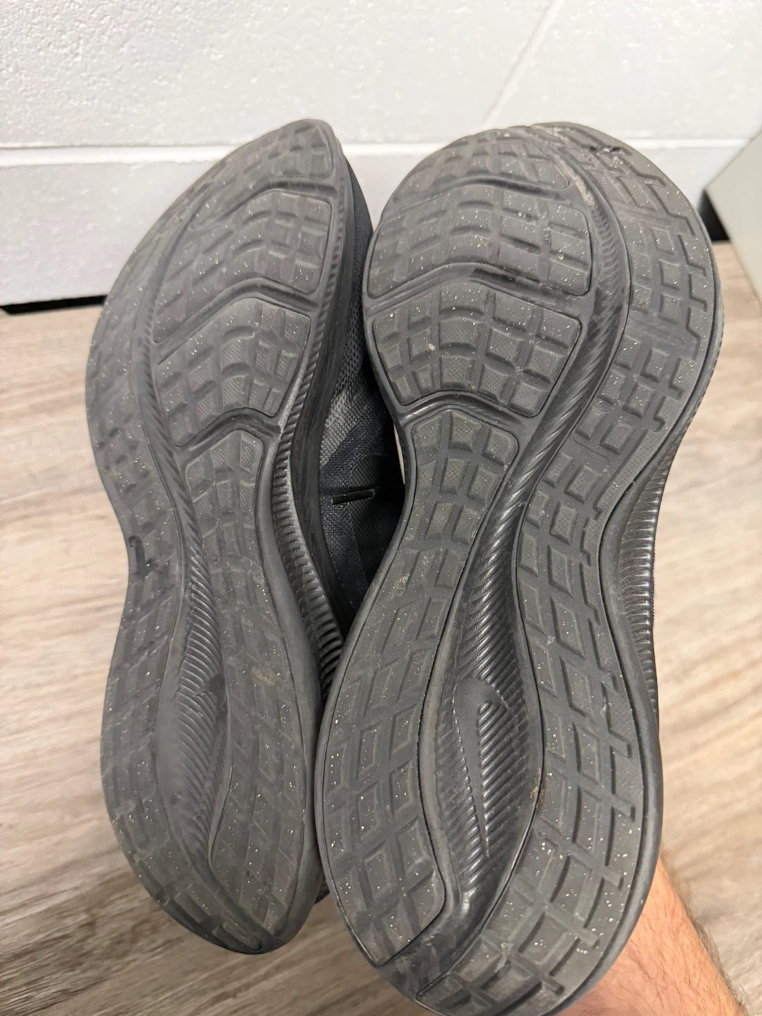 Nike Downshifter 10 Black Running Shoes - Size 11 - photo 4