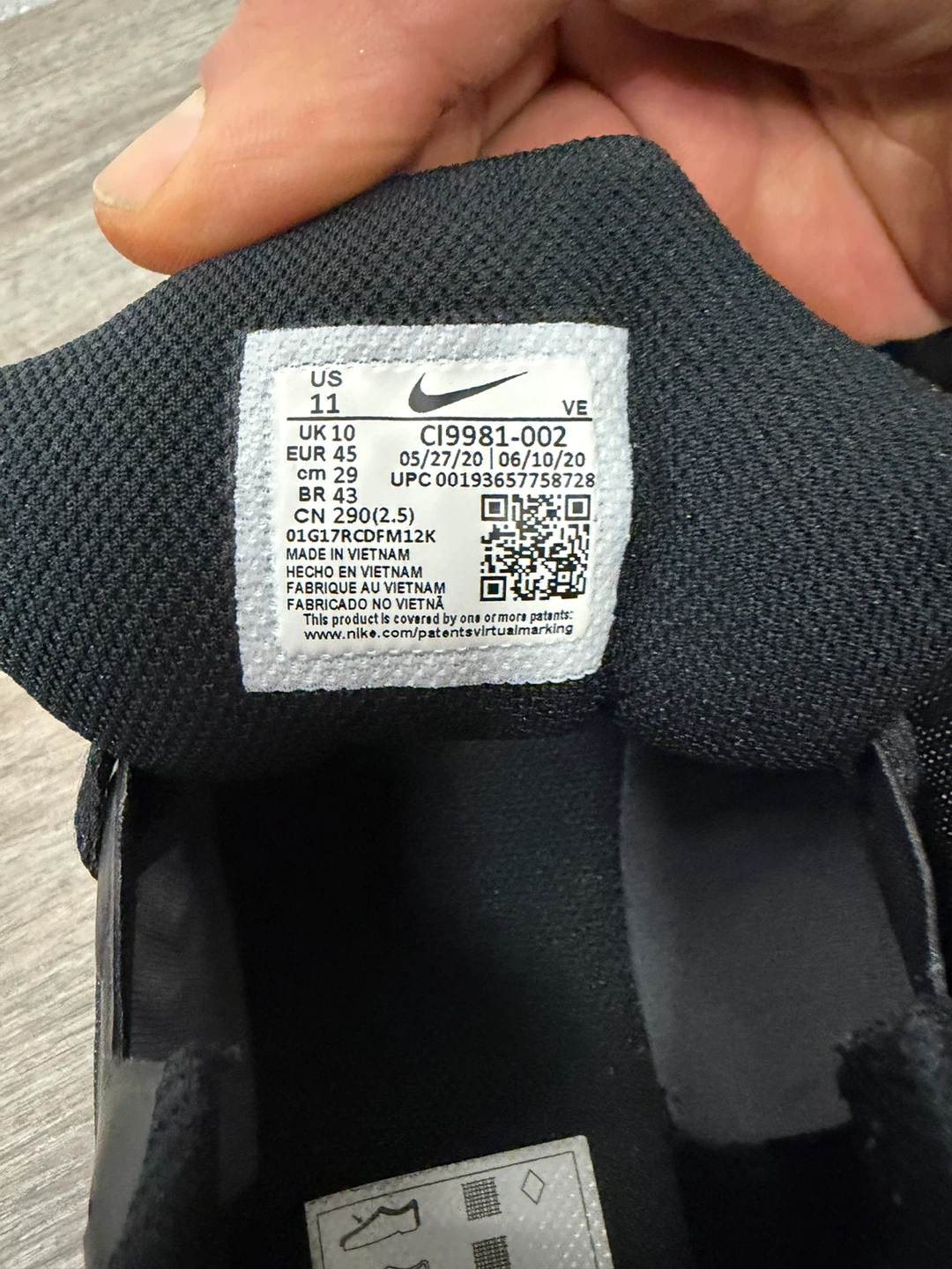 Nike Downshifter 10 Black Running Shoes - Size 11 - photo 5