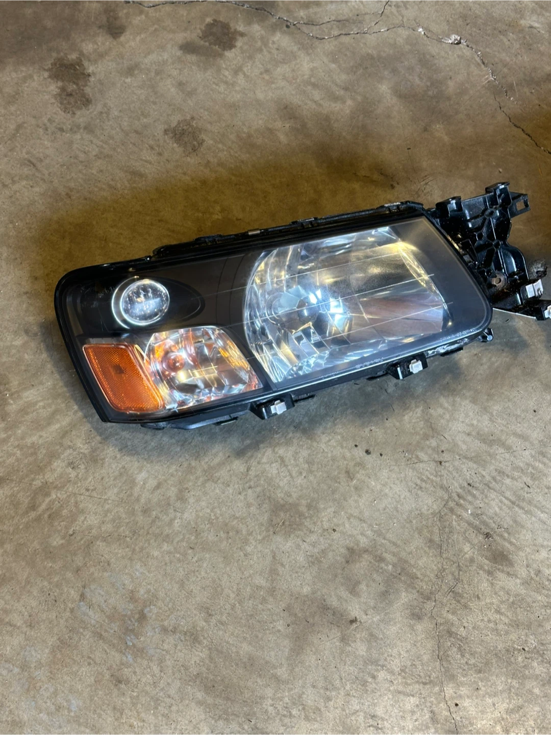 Subaru forester headlights - photo 2