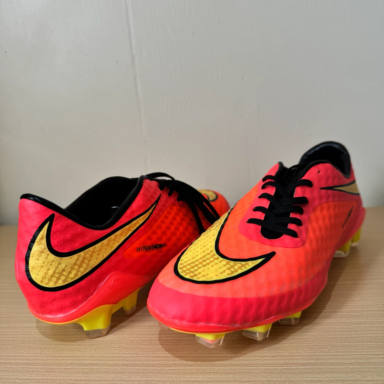 Nike Hypervenom Soccer Cleats 9.5 US