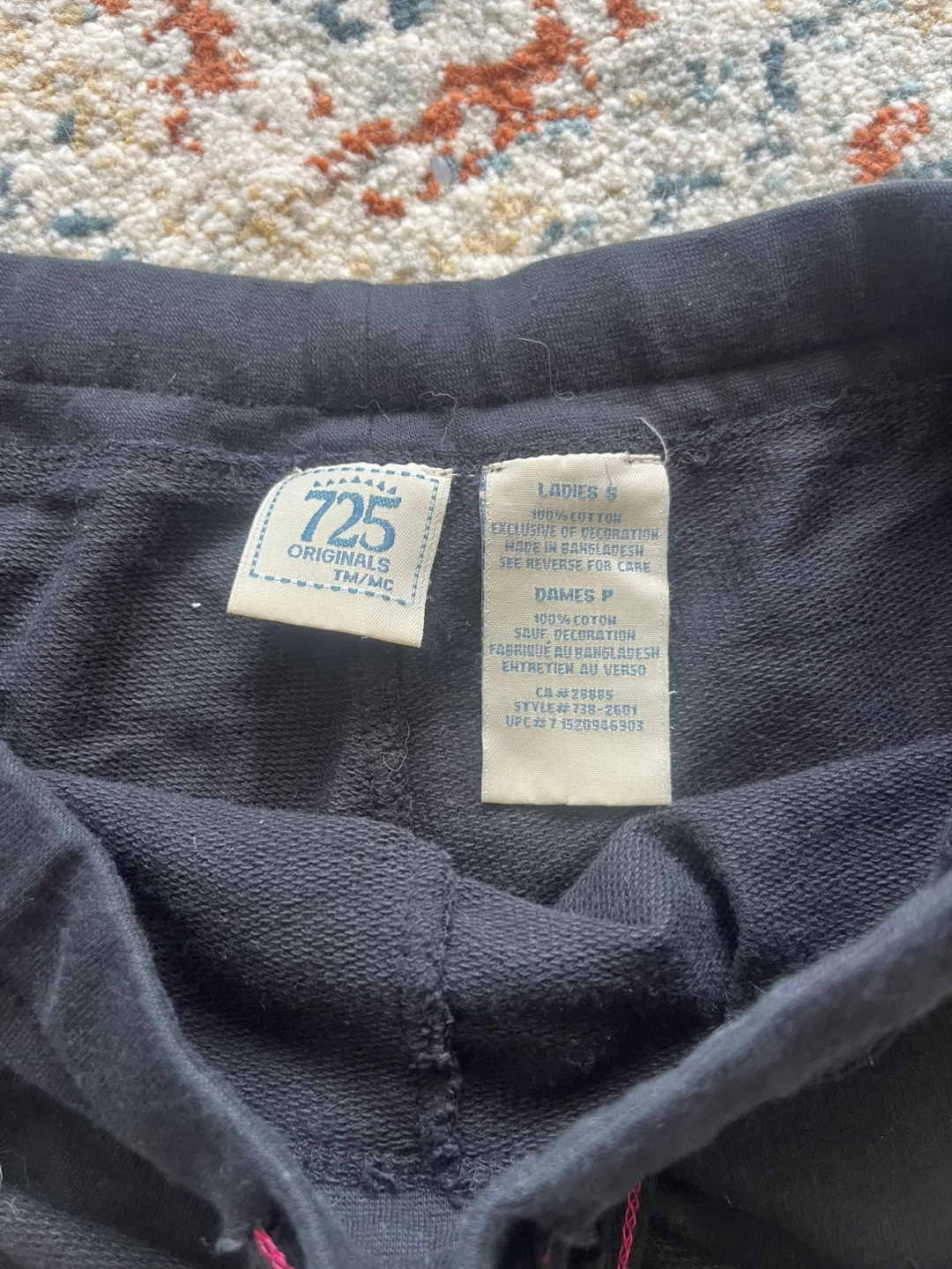 Vintage low-rise black sweat-shorts - photo 3