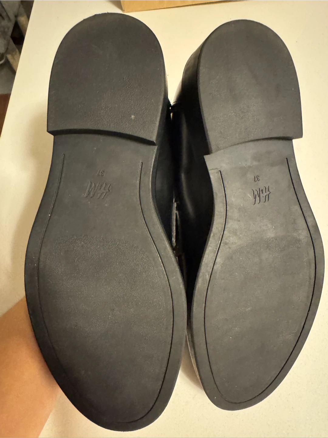 H&M Black Loafers Size 37 - photo 3