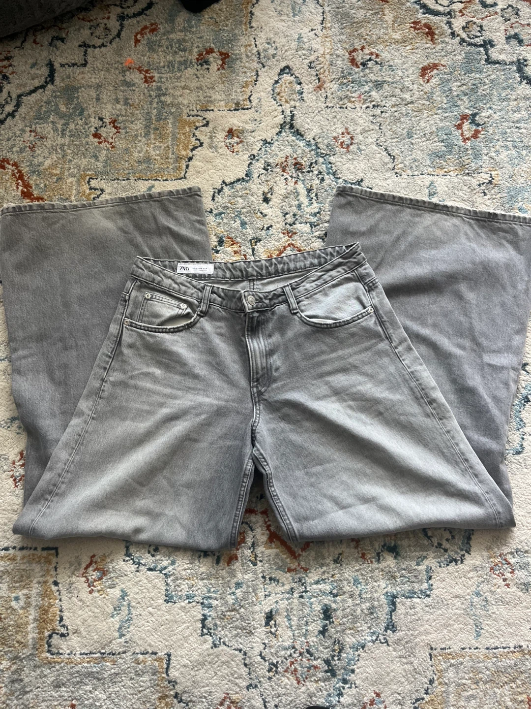 Stylish extra baggy jeans