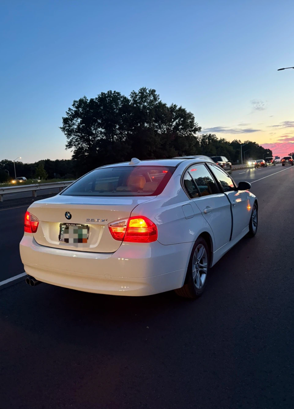 White BMW 328xi Sedan - photo 3