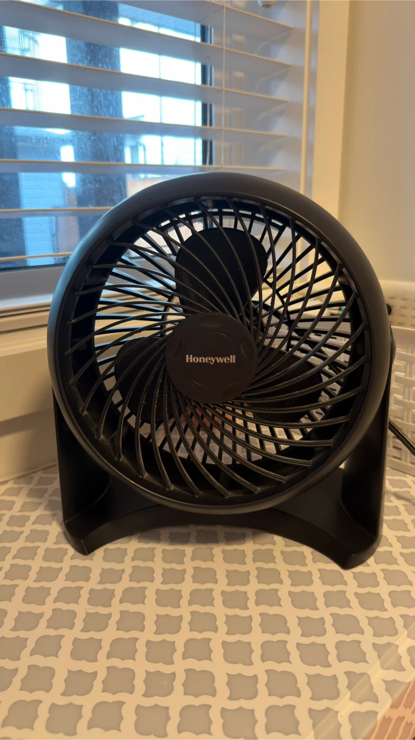 Honeywell Fan - photo 2