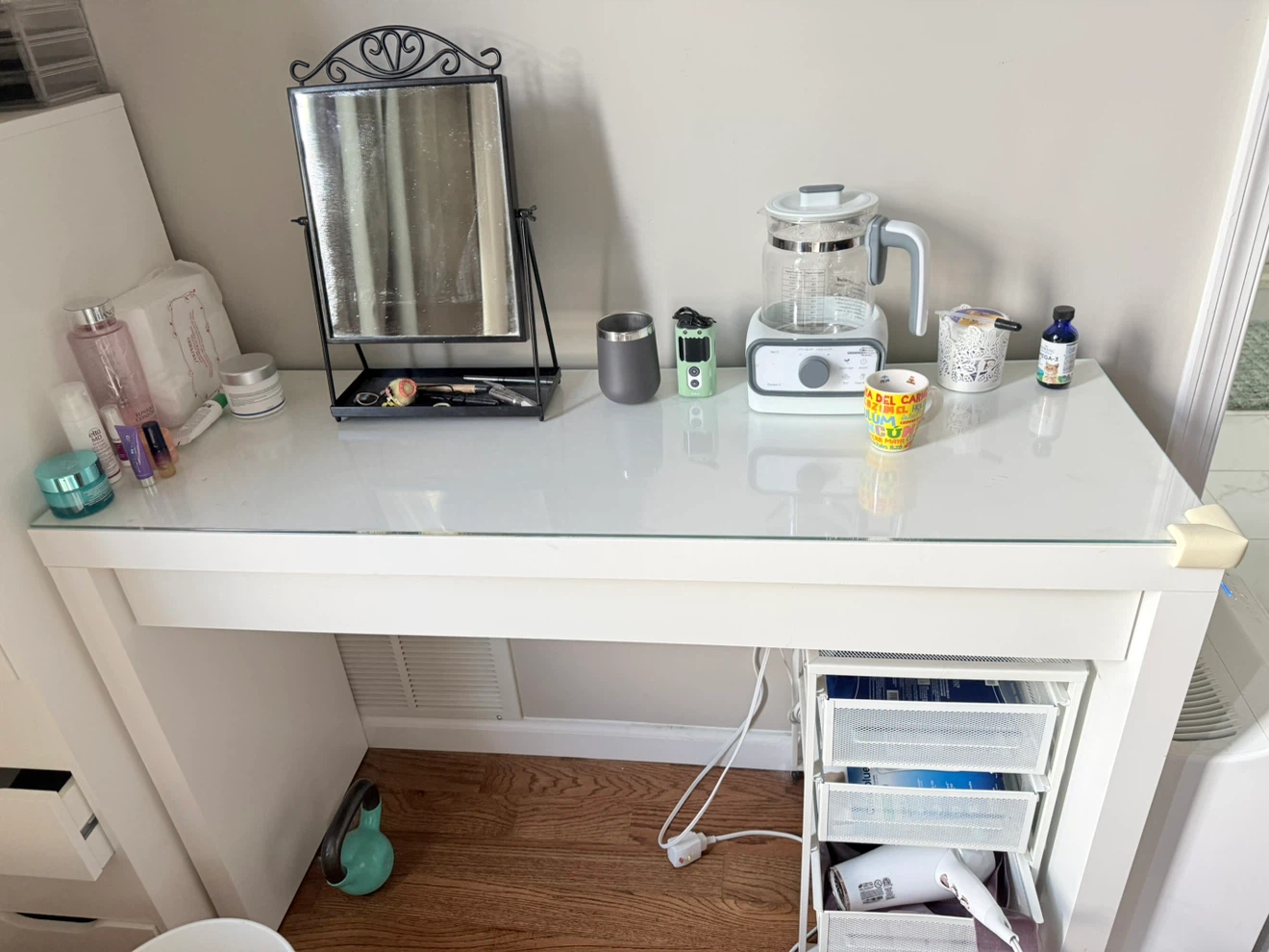 IKEA MALM white dressing table