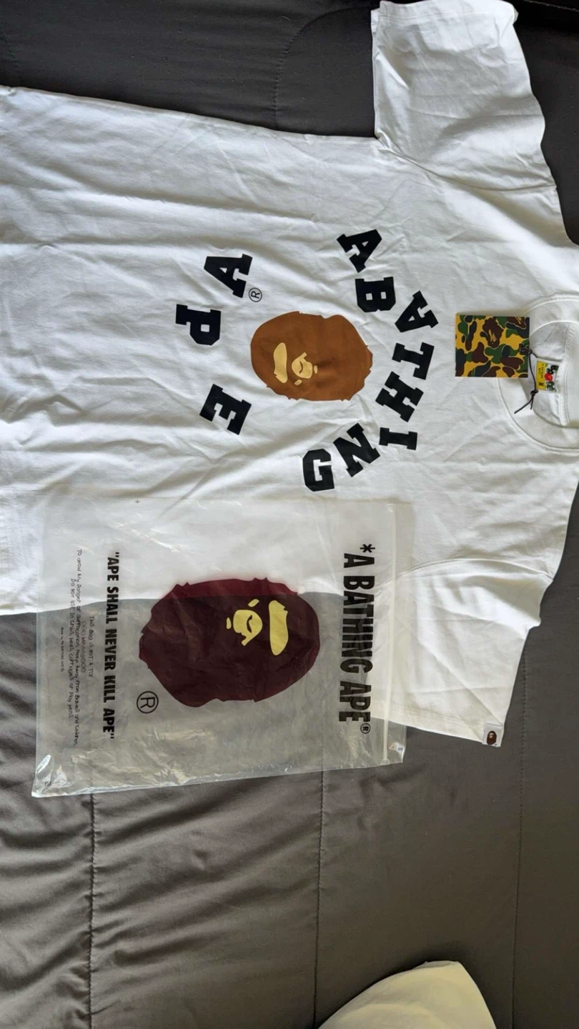 A Bathing Ape T-Shirt White Medium - photo 2