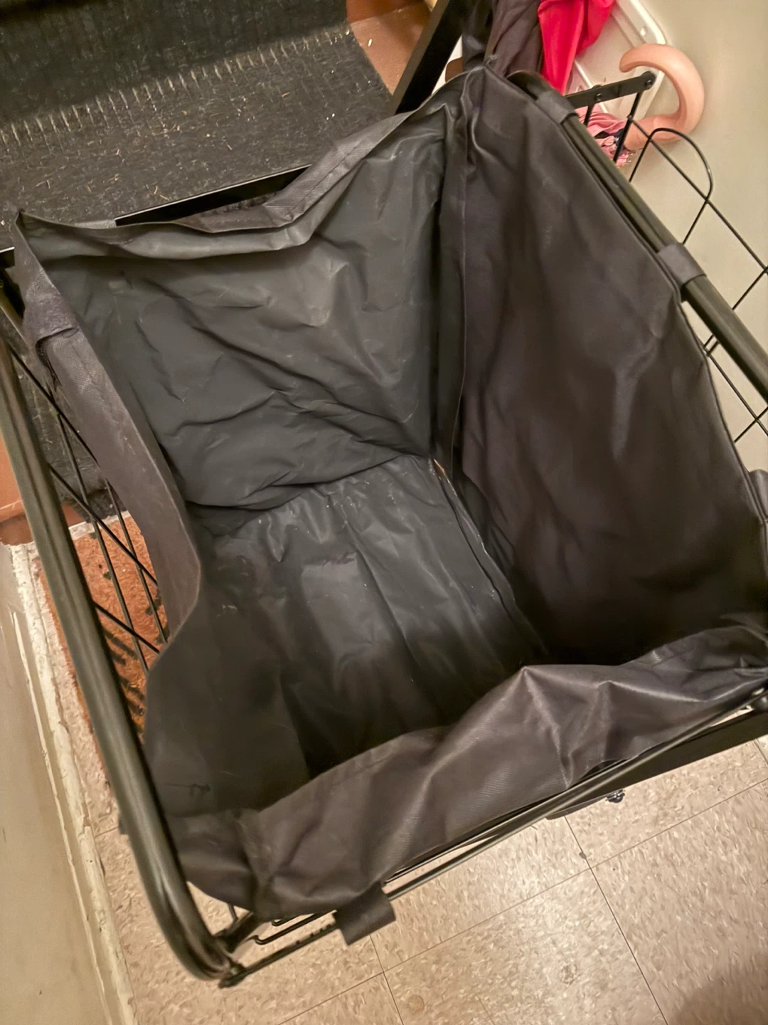 Cart with pouch - photo 3