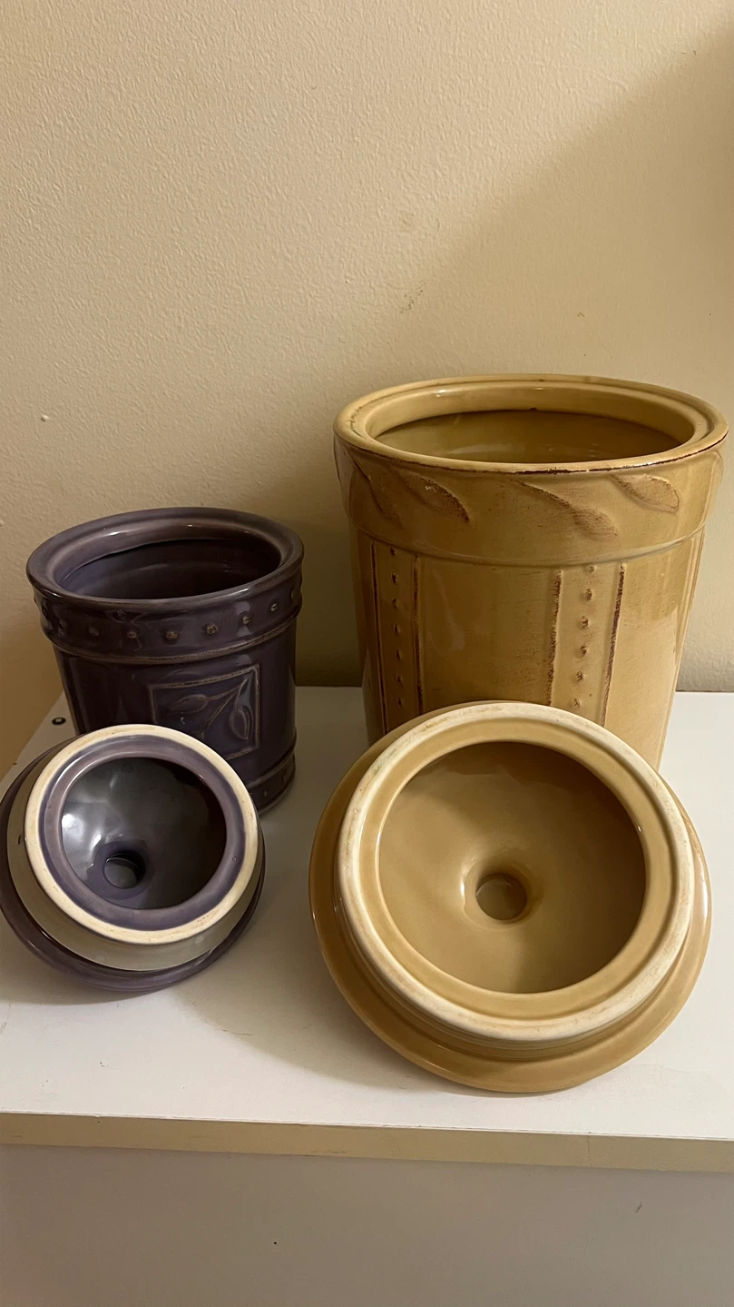 Two Ceramic Kitchen Canisters - photo 2