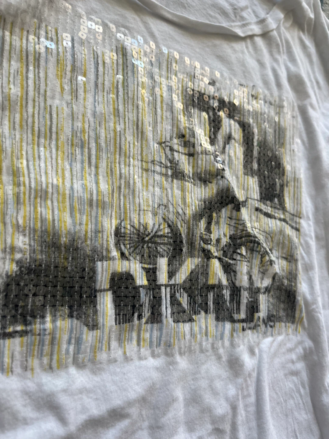 Off the shoulder baggy shirt with vintage sequin design - photo 3