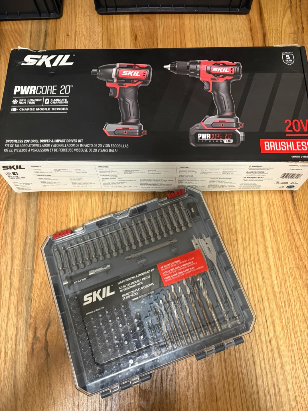 SKIL PWRCORE 20 Brushless Drill and Impact Driver Kit