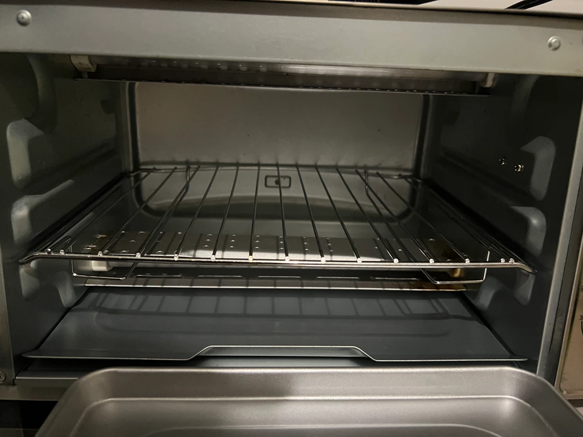 Hamilton Beach Toaster Oven - photo 3