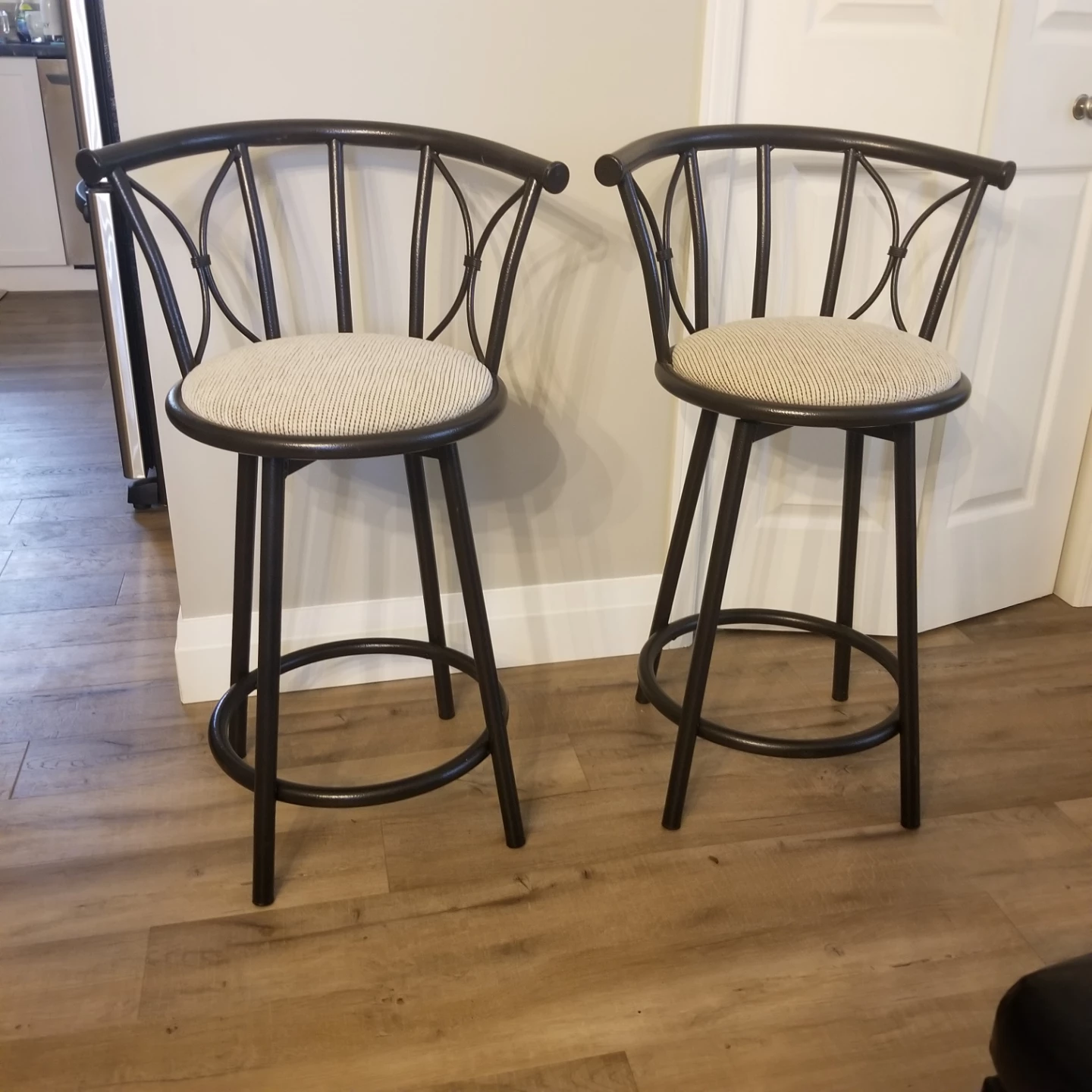 Pr Of SWIVEL METAL BAR STOOLS - photo 3