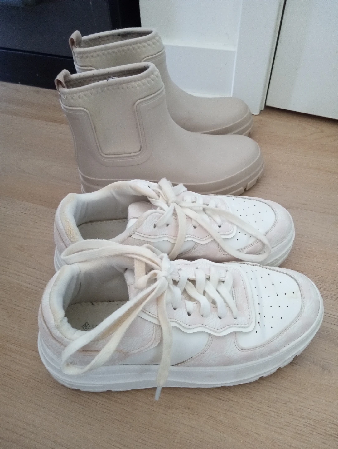 Springl footwear and rain boots $10. Sz 36,37. - photo 2