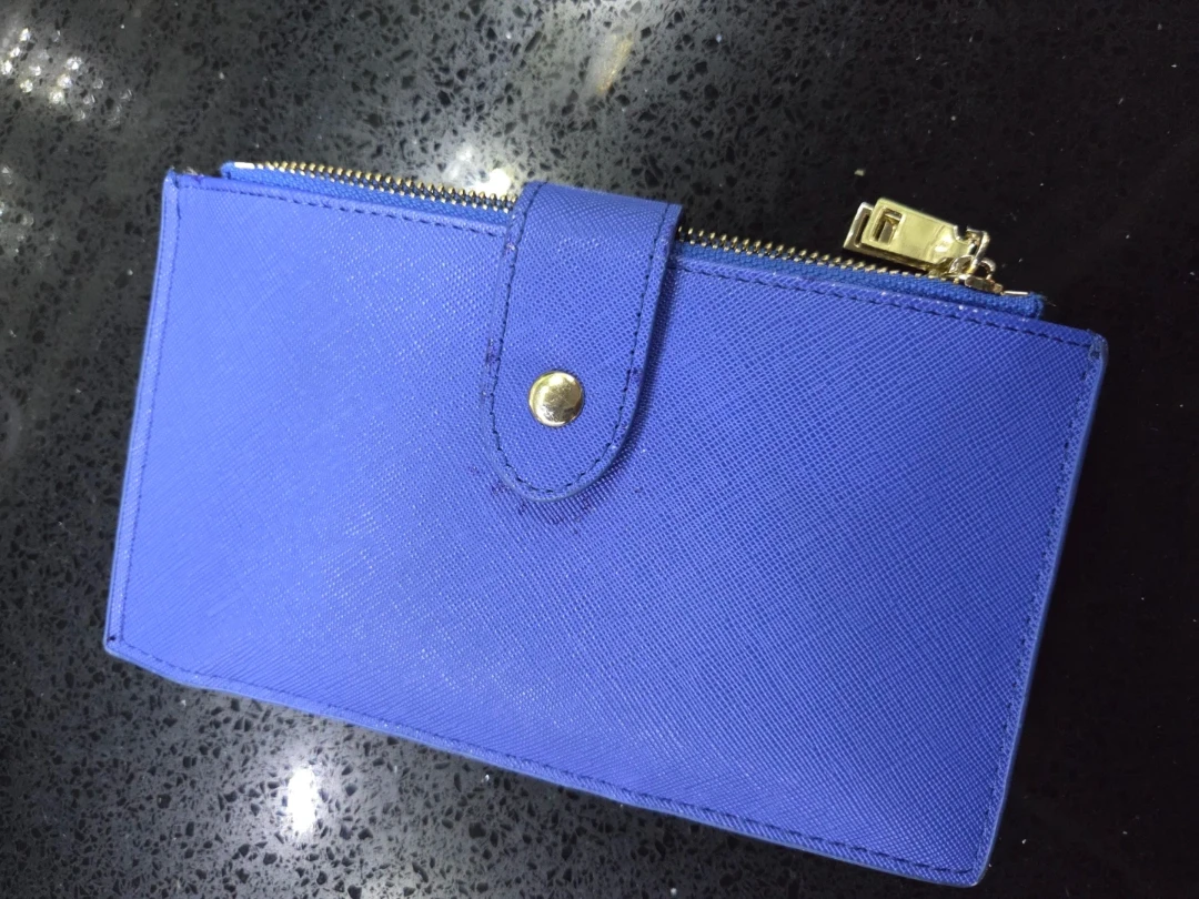 FREE Blue wallet (women's)