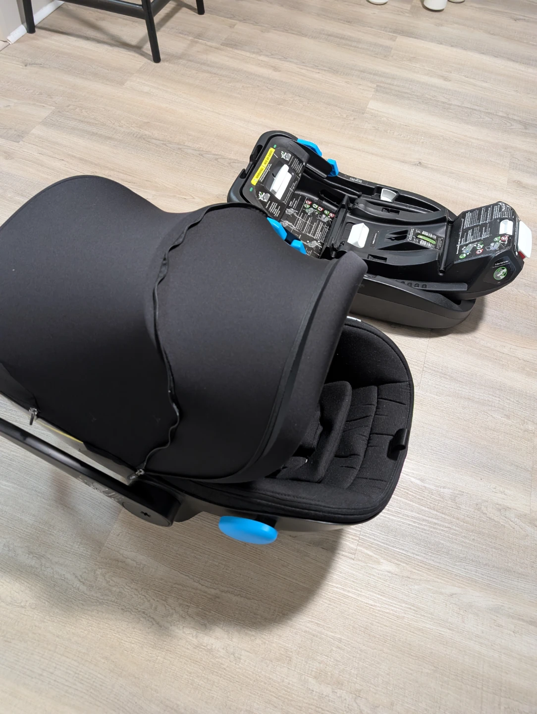 Clek Liing Infant Car Seat with Base - photo 2