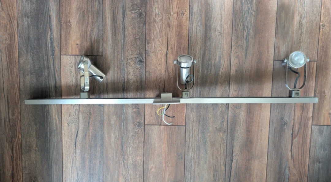 4 ft Lifeline Track Lighting Kit ( 3 lights ) -  Satin Nickel - photo 2