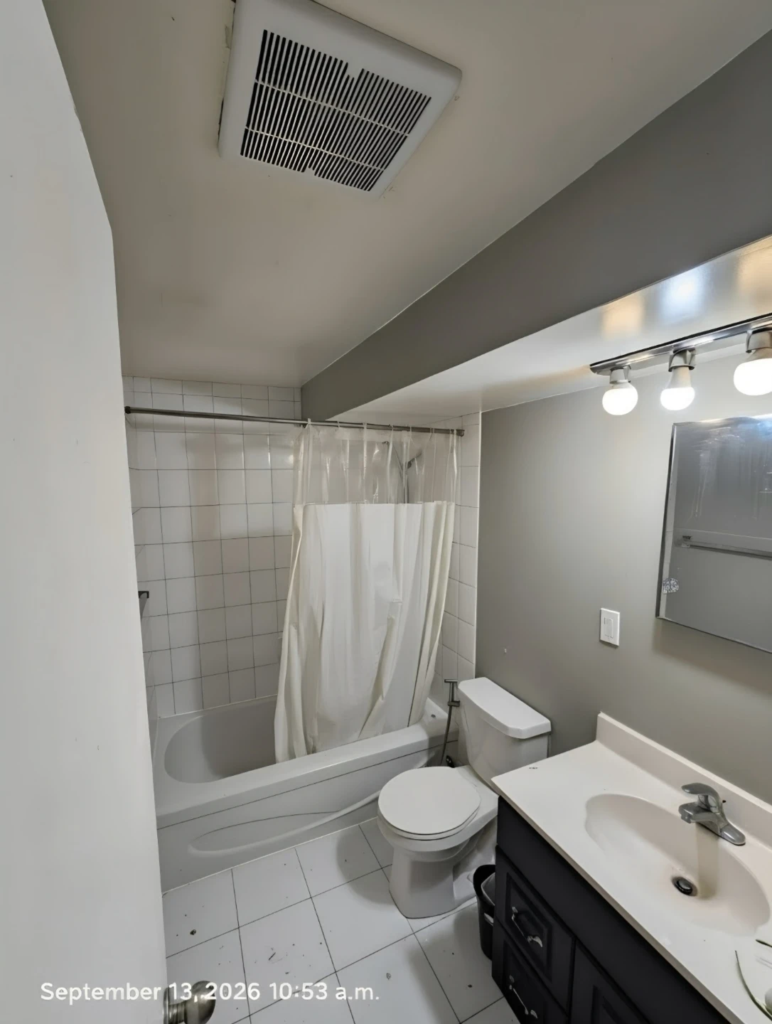 Large Spacious 2 Bedroom 1 washroom basement - photo 3