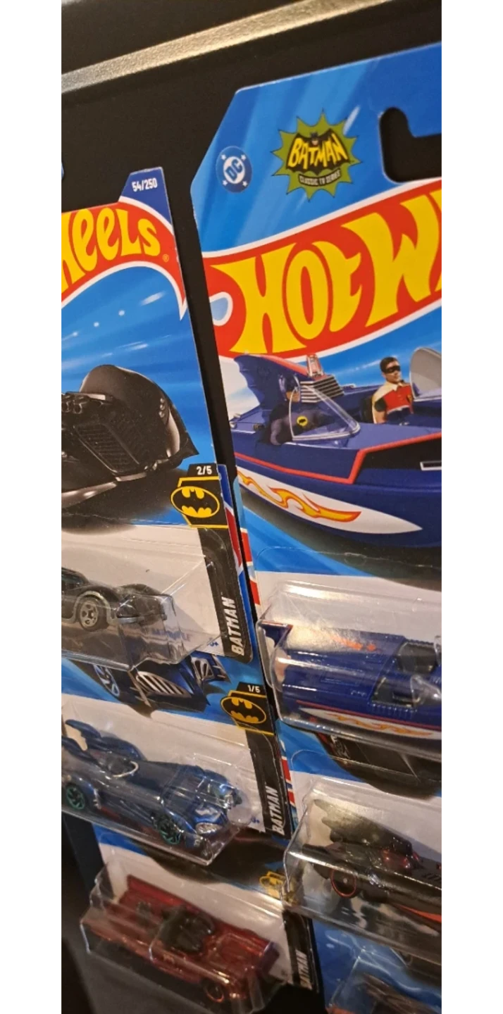 Hot Wheels Batman, Batmobile/boat  Collection, Lot of 6 - photo 5