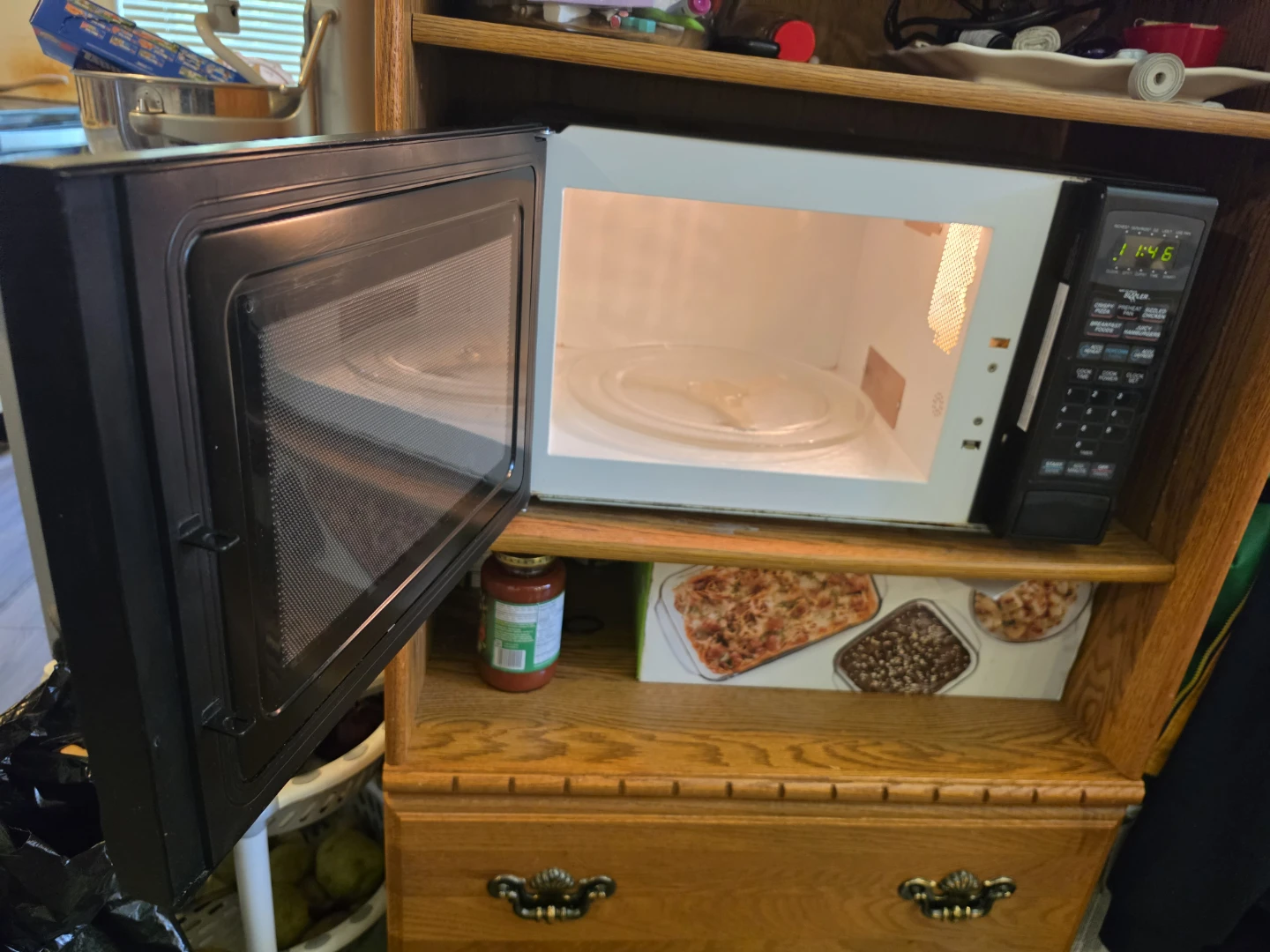 Whirlpool Countertop Microwave - photo 2