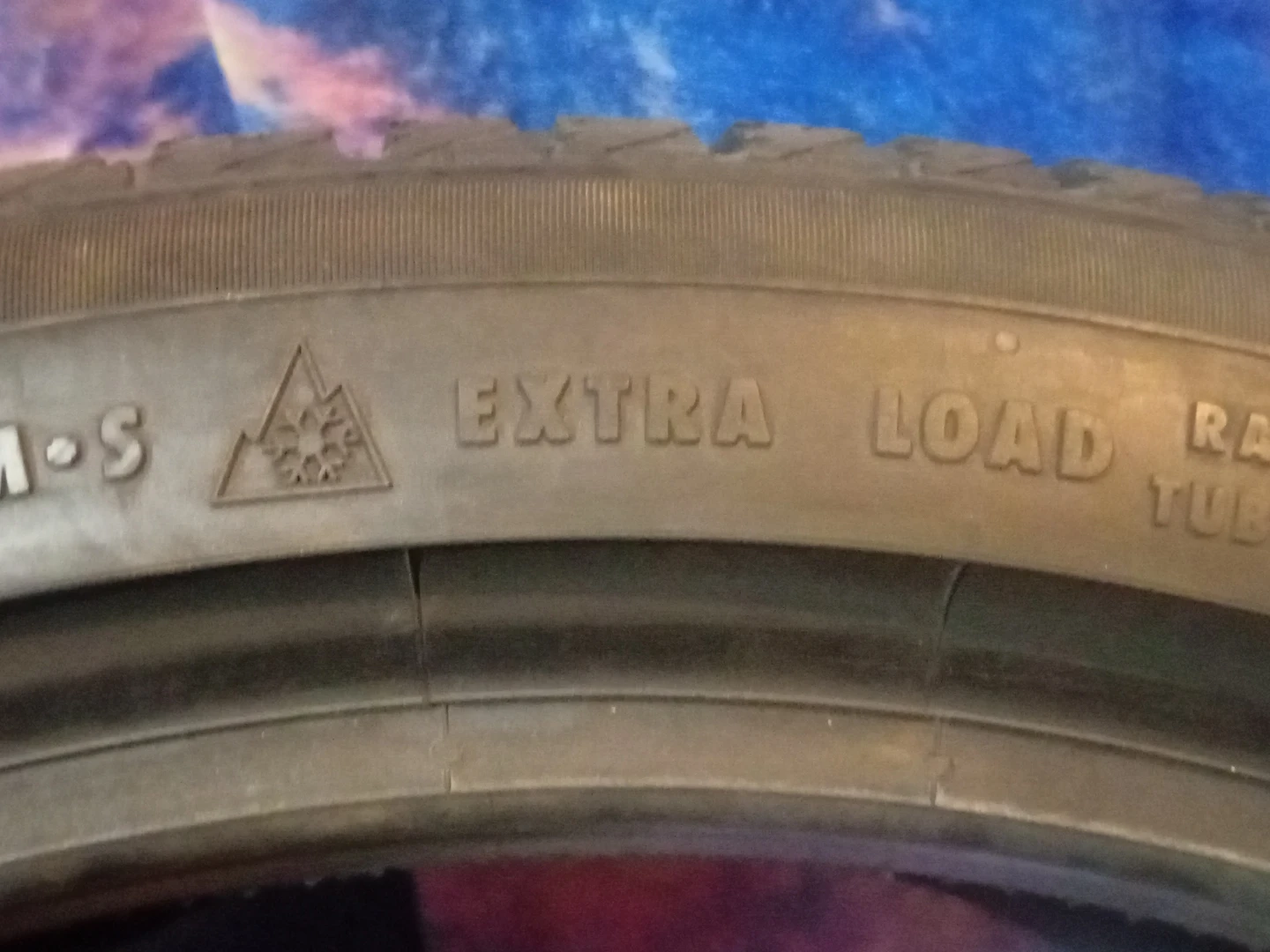 Continental VikingContact 7 Tire 225/40R18 - photo 5