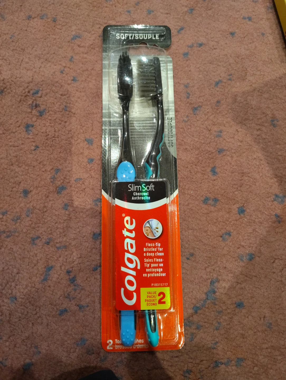 Colgate SlimSoft Charcoal Toothbrushes 2-Pack