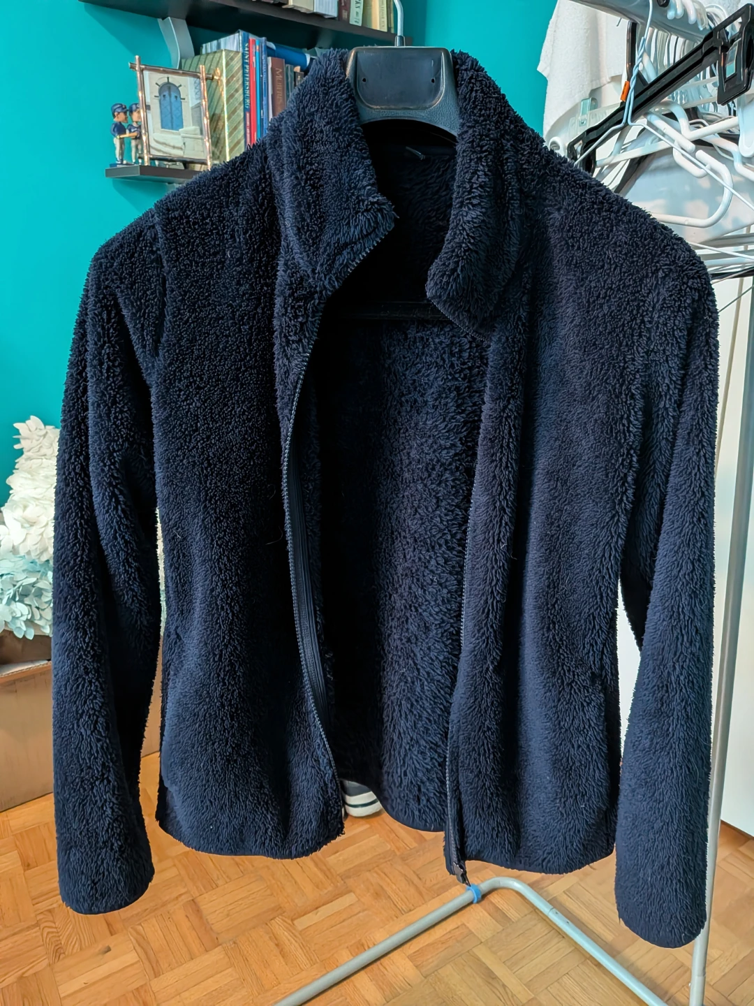 Various Uniqlo Fall Jackets for Sale - photo 2