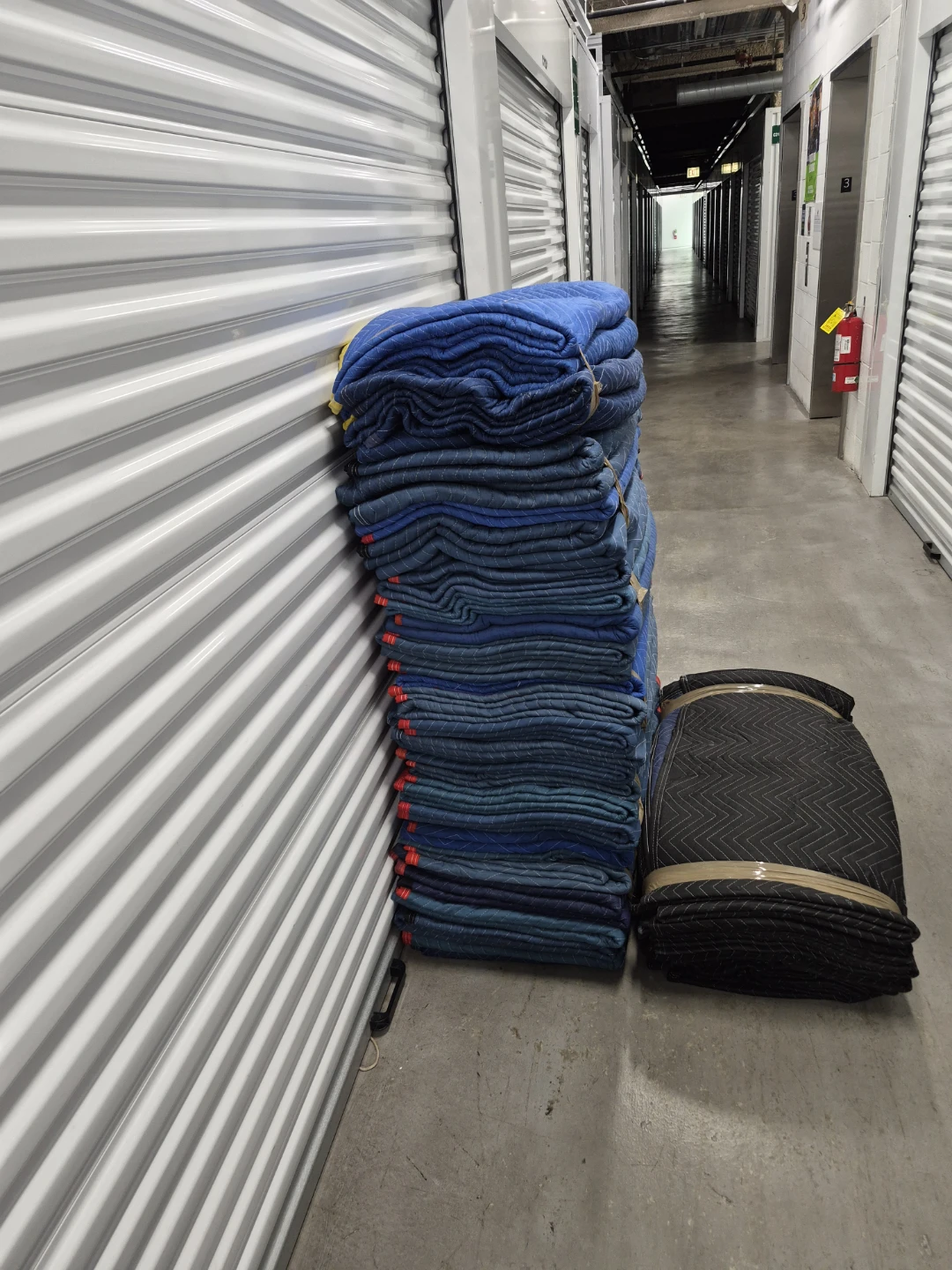 Set of 13 Moving Blankets - photo 2