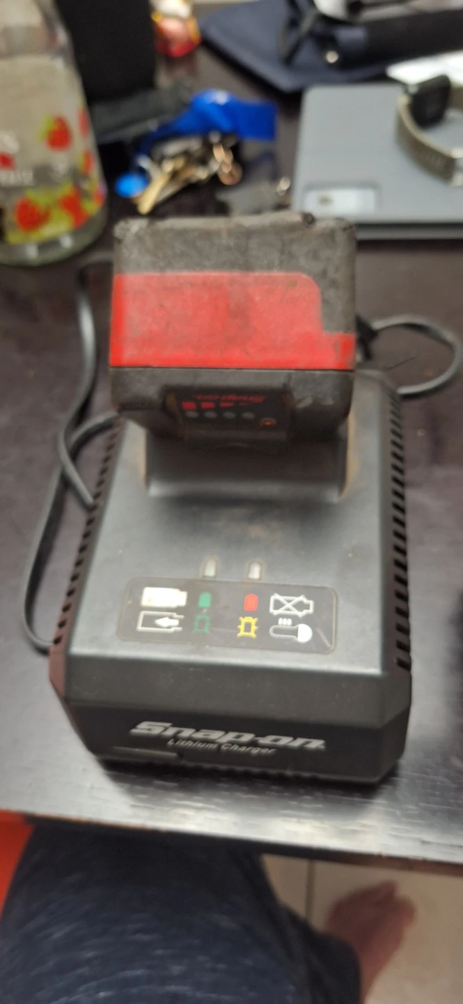 Snap-on Cordless 3/8 Impact Wrench - photo 2