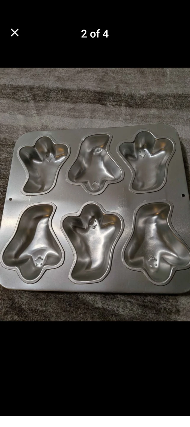 Wilton Ghost Shaped Cake Pan - photo 2