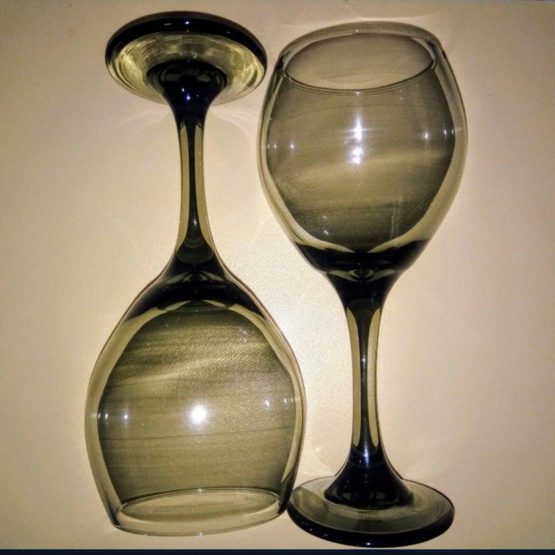 Set of Two Tinted Wine Glasses 🏈