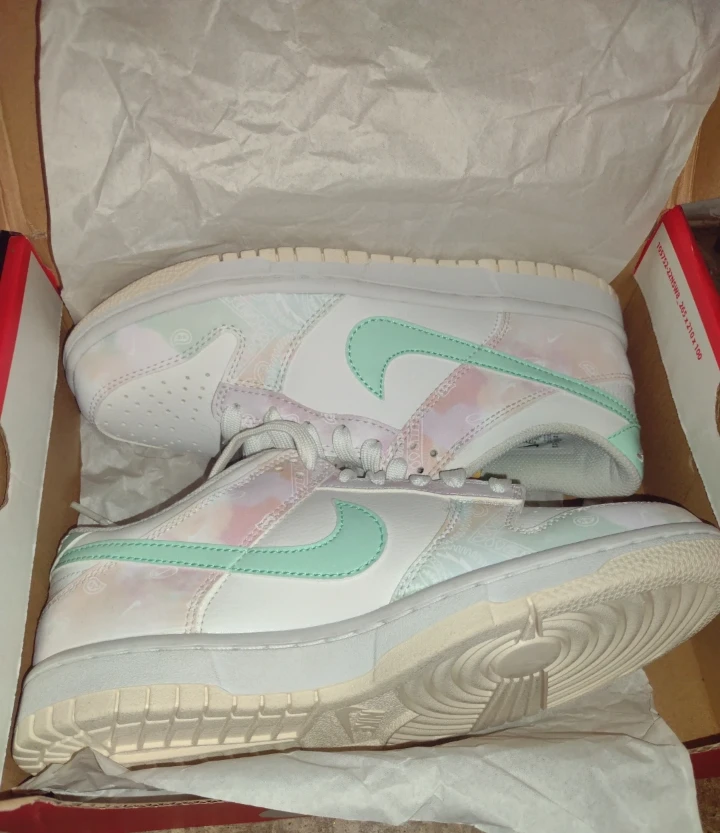 Nike Dunk Low Easter Sneakers
