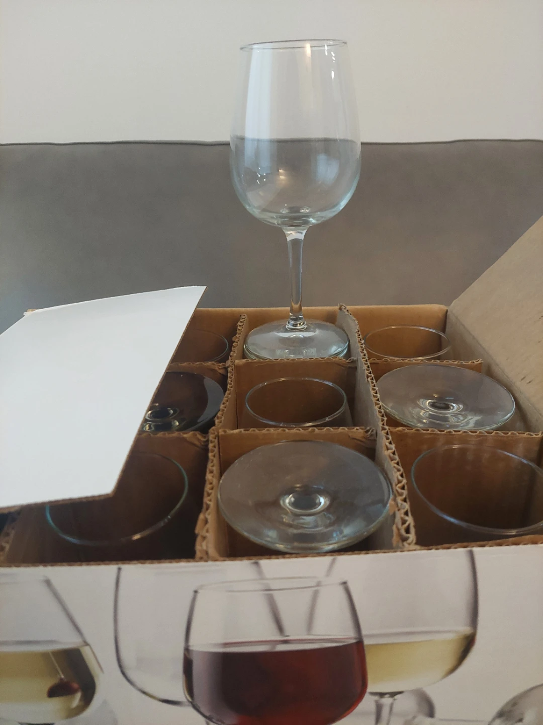 12-Piece Wine Glasses Set - photo 3