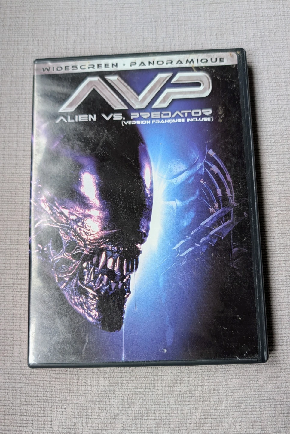 AVP: Alien vs. Predator DVD Movie