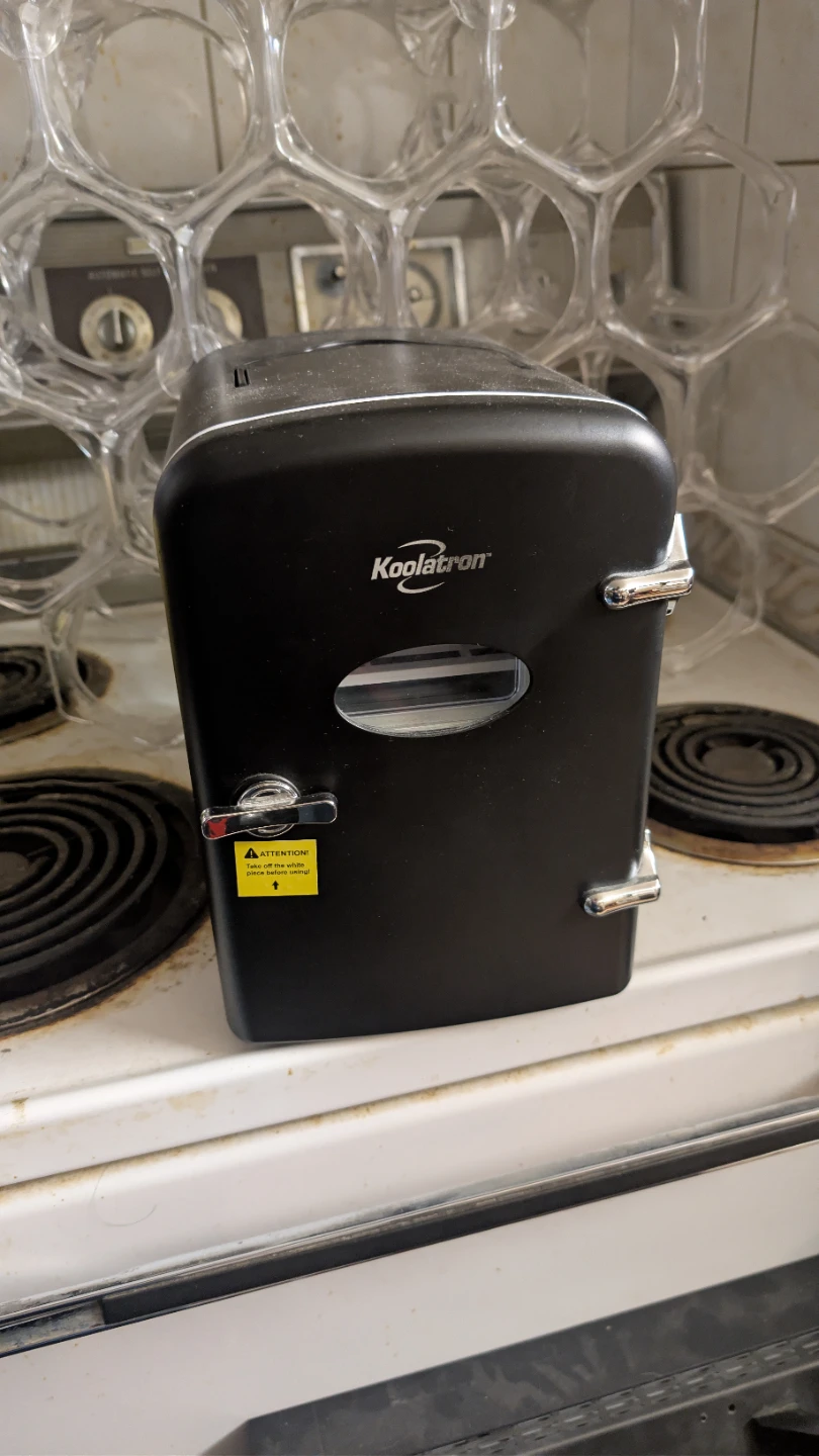 Koolatron Retro Mini Fridge