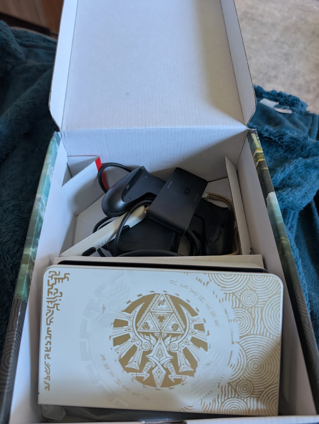 Nintendo Switch OLED The Legend of Zelda Special Edition - photo 5