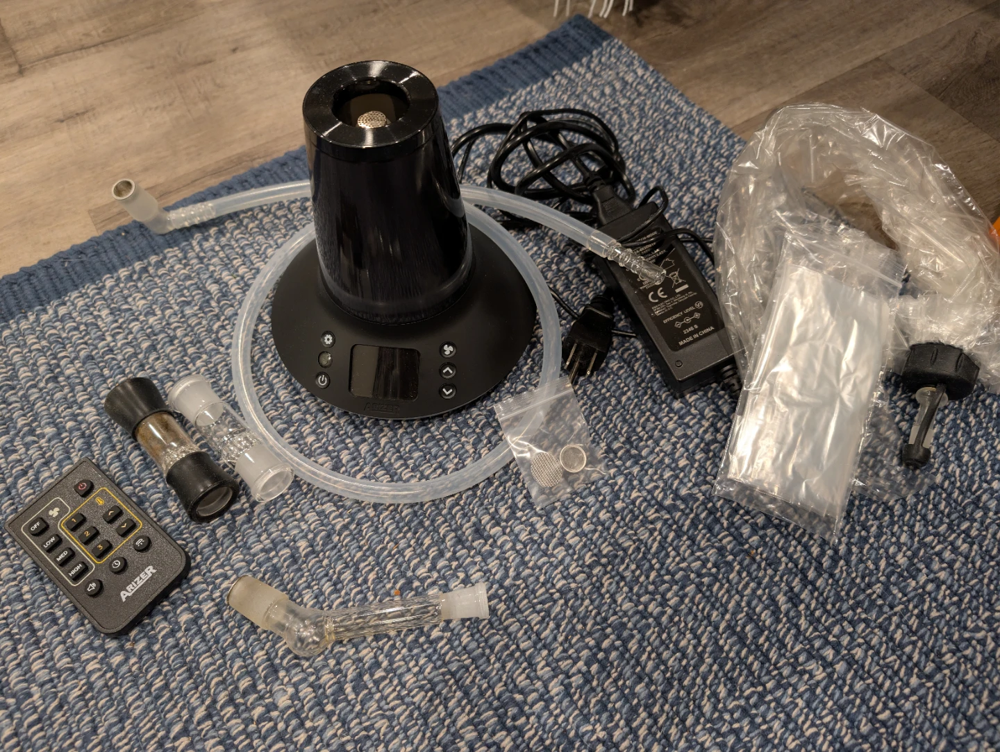 Arizer XQ2 Desktop Dry Herb Vaporizer - Like New