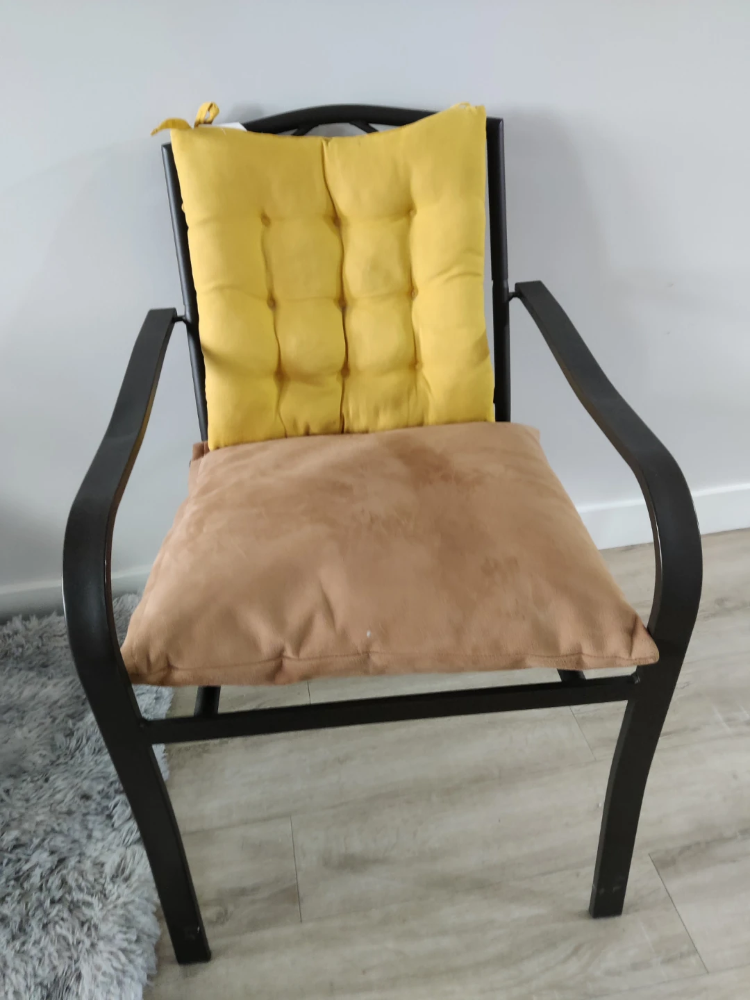 Metal patio chair with cushions - photo 3