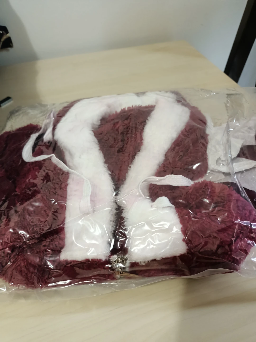 Burgundy and White Faux Fur Zip-Up Jacket🏈