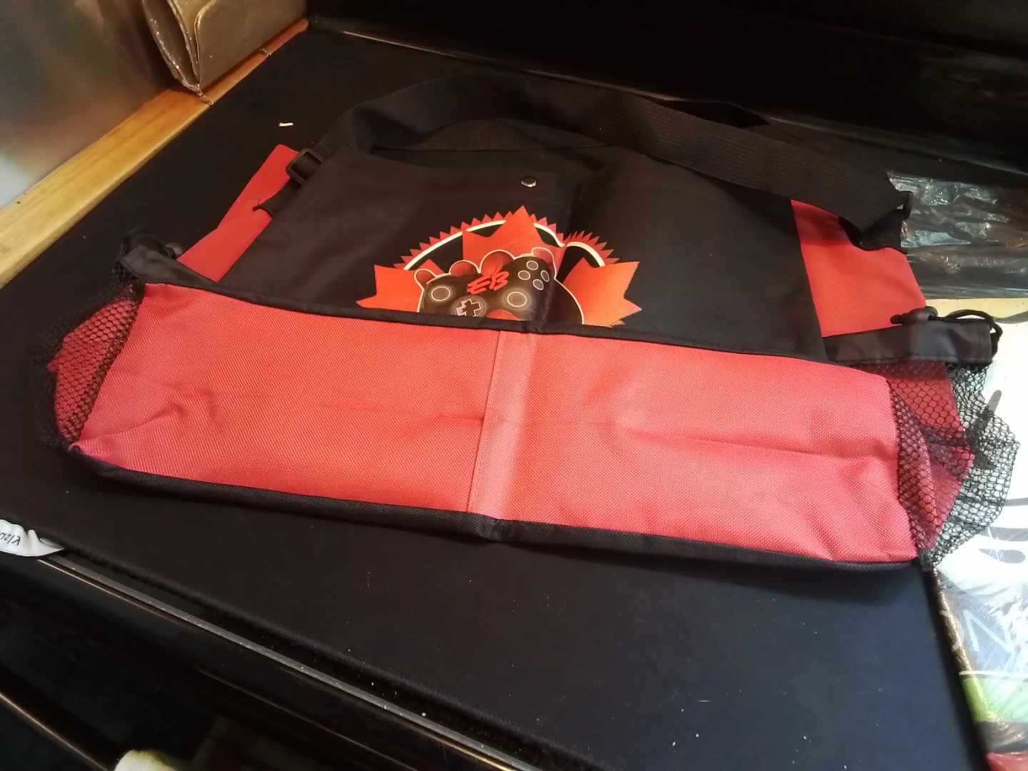 Fallout 4 EB Games Messenger Bag - photo 4